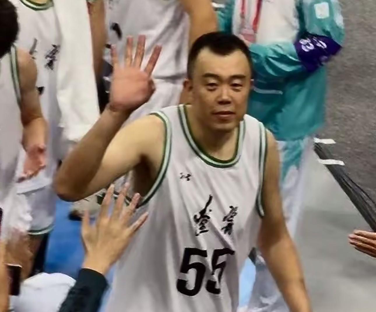 开云登录-辽宁日报：原辽篮队长韩德君有望加入“东北超”沈阳队